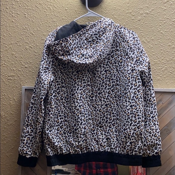Vigoss leopard print quarter zip rain coat - Picture 7 of 7
